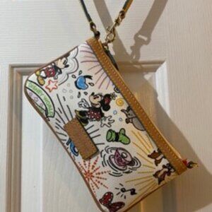 Dooney & Bourke Sketch Design - Wristlet